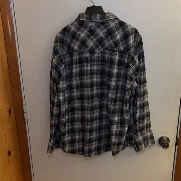 Black and White Plaid Flannel Men's Shirt - Picture 2 of 3